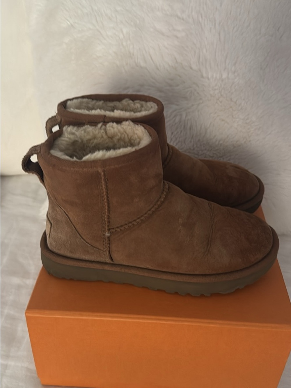 UGG Boots - US 5